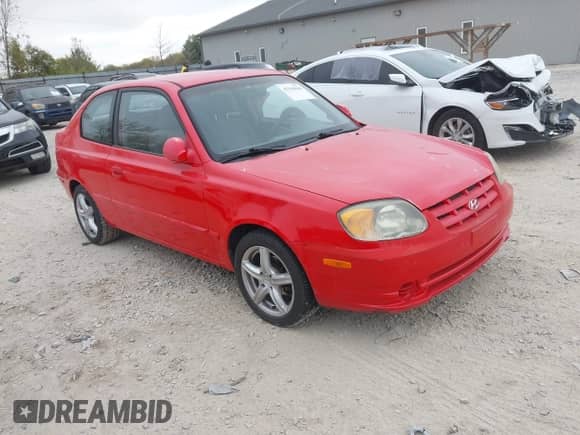 2004 Hyundai Accent GL с VIN KMHCG35C24U298798, выставлен на аукционе IAAI как лот 43549068 с пробегом 116 021 миль миль и . История ставок и продаж доступна на DreamBid. Изображение 1.