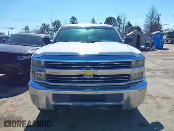 2015 Chevrolet Silverado 2500HD Work Truck с VIN 1GC1KUEGXFF655185, выставлен на аукционе IAAI как лот 41642788 с пробегом 170 305 миль миль и . История ставок и продаж доступна на DreamBid. Изображение 12.