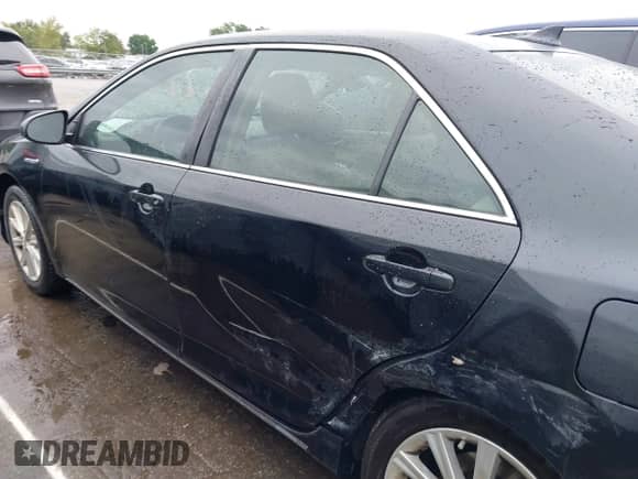 2013 Toyota Camry LE z VIN 4T1BD1FK5DU071300, wystawiony jako IAAI lot #43333370 z przebiegiem 175 536 mil mil oraz . Historia ofert i sprzedaży dostępna na DreamBid. Obrazek 14.