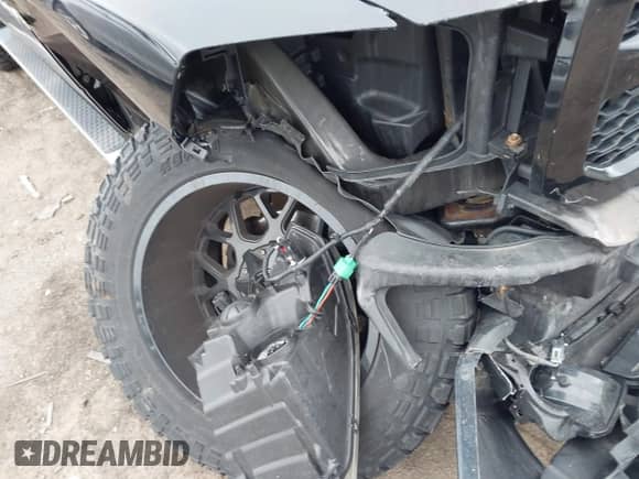 2013 Ram 1500 Express z VIN 1C6RR7KT3DS720228, wystawiony jako IAAI lot #42528357 z przebiegiem 138 295 mil mil oraz . Historia ofert i sprzedaży dostępna na DreamBid. Obrazek 6.