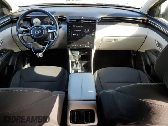 2022 Hyundai Tucson SEL z VIN 5NMJF3AE5NH009332, wystawiony jako Copart lot #71967645 z przebiegiem 23 332 mil mil oraz Szkoda całkowita • Salvage title. Historia ofert i sprzedaży dostępna na DreamBid. Obrazek 8.