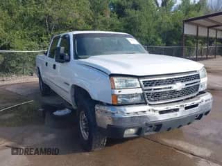 2003 Chevrolet Silverado 1500HD LS с VIN 1GCGC13U93F201147, выставлен на аукционе IAAI как лот 43271921 с пробегом 276 262 миль миль и . История ставок и продаж доступна на DreamBid. Изображение 1.