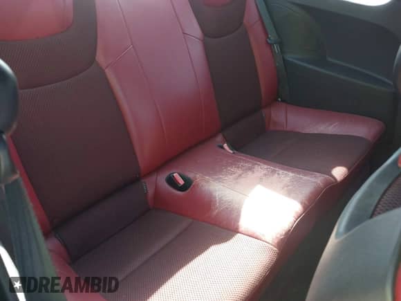 2013 Hyundai Genesis Coupe Premium с VIN KMHHT6KD4DU102148, выставлен на аукционе IAAI как лот 43327601 с пробегом 162 481 миль миль и . История ставок и продаж доступна на DreamBid. Изображение 8.