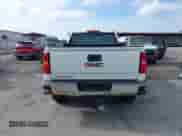 2018 GMC Sierra 1500 z VIN 1GTR1LEH7JZ183155, wystawiony jako IAAI lot #43118203 z przebiegiem 277 165 mil mil oraz . Historia ofert i sprzedaży dostępna na DreamBid. Obrazek 16.