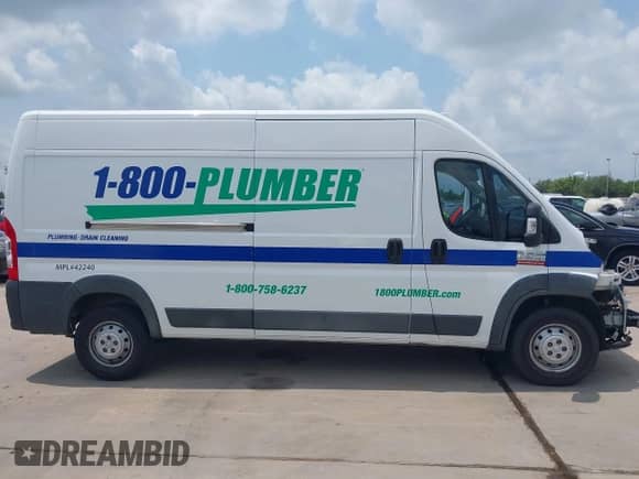 2018 Ram ProMaster Cargo with VIN 3C6TRVDG9JE116708, listed as a IAAI auction lot 42120139 with 141,721 mi miles and . Bid and sale history available at DreamBid. Image 14.