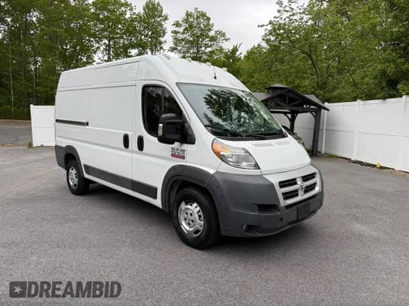 2014 Ram ProMaster Cargo с VIN 3C6TRVBG2EE118261, выставлен на аукционе Copart как лот 60191875 с пробегом 168 039 миль миль и Чистый • Clean title. История ставок и продаж доступна на DreamBid. Изображение 1.