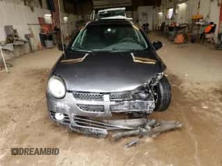 2003 Dodge Neon SXT z VIN 1B3ES56C33D218401, wystawiony jako Copart lot #65321163 z przebiegiem 151 640 mil mil oraz Czysty tytuł • Clean title. Historia ofert i sprzedaży dostępna na DreamBid. Obrazek 5.