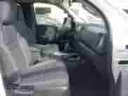 2024 Nissan Frontier S z VIN 1N6ED1CL9RN670598, wystawiony jako IAAI lot #41606152 z przebiegiem 1 172 mil mil oraz . Historia ofert i sprzedaży dostępna na DreamBid. Obrazek 5.