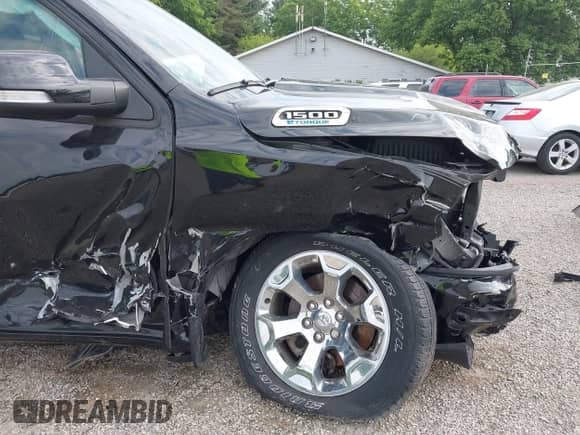 2022 Ram 1500 Big Horn z VIN 1C6RRFFG9NN400564, wystawiony jako IAAI lot #42364826 z przebiegiem 18 618 mil mil oraz . Historia ofert i sprzedaży dostępna na DreamBid. Obrazek 18.