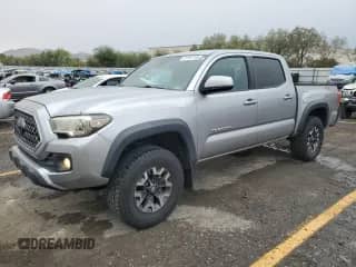 2018 Toyota Tacoma SR with VIN 5TFCZ5AN6JX136992, listed as a Copart auction lot 81041145 with 52,997 mi miles and Salvage title. Bid and sale history available at DreamBid. Image 1.