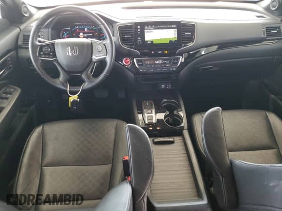 2020 Honda Passport Touring with VIN 5FNYF7H96LB005013, listed as a Copart auction lot 61813485 with 56,387 mi miles and Salvage title. Bid and sale history available at DreamBid. Image 8.