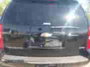 2009 Chevrolet Suburban LTZ z VIN 1GNFK36359R219818, wystawiony jako IAAI lot #42120323 z przebiegiem 146 999 mil mil oraz . Historia ofert i sprzedaży dostępna na DreamBid. Obrazek 16.