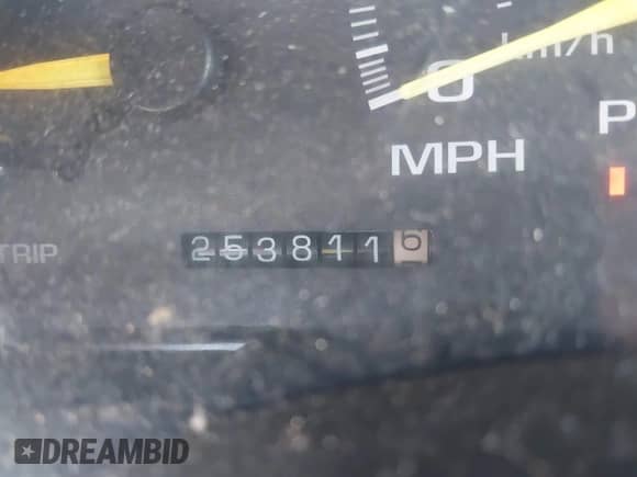 1999 Chevrolet Suburban с VIN 3GNFK16R7XG187251, выставлен на аукционе IAAI как лот 42806363 с пробегом 252 811 миль миль и . История ставок и продаж доступна на DreamBid. Изображение 12.
