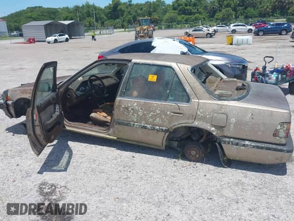 1986 Honda Accord с VIN 1HGBA7432GA013759, выставлен на аукционе IAAI как лот 42567885 с пробегом 185 546 миль миль и . История ставок и продаж доступна на DreamBid. Изображение 6.