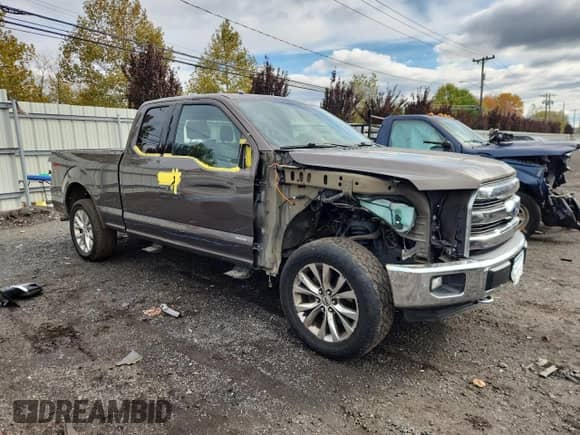 2015 Ford F-150 XLT z VIN 1FTFX1EG4FFA83424, wystawiony jako Copart lot #86265275 z przebiegiem 230 941 mil mil oraz Szkoda całkowita • Salvage title. Historia ofert i sprzedaży dostępna na DreamBid. Obrazek 4.