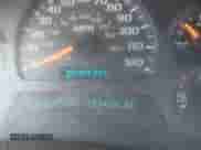 2002 Chevrolet TrailBlazer LS z VIN 1GNDT13S222516693, wystawiony jako IAAI lot #42197823 z przebiegiem 123 424 mil mil oraz . Historia ofert i sprzedaży dostępna na DreamBid. Obrazek 7.