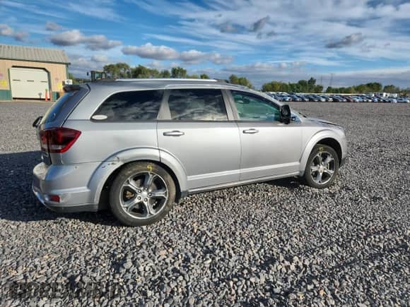 2016 Dodge Journey Crossroad Plus with VIN 3C4PDCGB8GT107368, listed as a Copart auction lot 82225485 with Not provided miles and Salvage title. Bid and sale history available at DreamBid. Image 3.