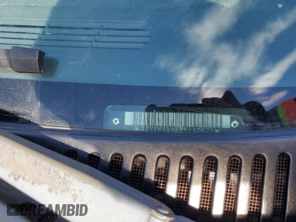 2002 Cadillac Escalade с VIN 1GYEK63N62R250670, выставлен на аукционе Copart как лот 82495305 с пробегом Не указан миль и Списание • Salvage title. История ставок и продаж доступна на DreamBid. Изображение 13.