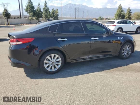 2018 Kia Optima LX with VIN 5XXGT4L3XJG258285, listed as a Copart auction lot 70313075 with 89,863 mi miles and Salvage title. Bid and sale history available at DreamBid. Image 3.