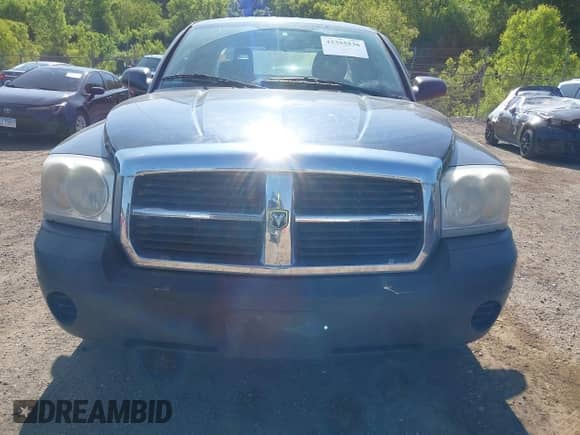 2006 Dodge Dakota ST with VIN 1D7HE22K56S532507, listed as a IAAI auction lot 42355536 with 136,569 mi miles and . Bid and sale history available at DreamBid. Image 12.
