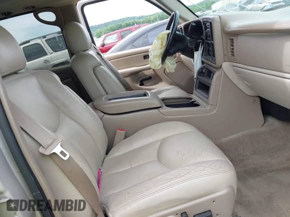 2004 Chevrolet Tahoe LT с VIN 1GNEC13Z54R261632, выставлен на аукционе IAAI как лот 42407448 с пробегом 147 663 миль миль и . История ставок и продаж доступна на DreamBid. Изображение 5.