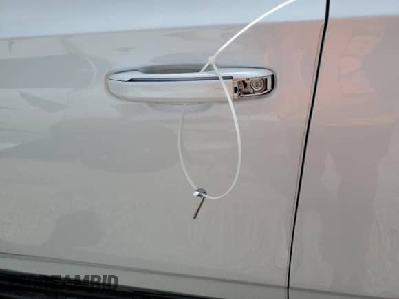 2021 Cadillac Escalade ESV Sport Platinum with VIN 1GYS4RKL8MR476646, listed as a Copart auction lot 61366795 with 36,583 mi miles and Salvage title. Bid and sale history available at DreamBid. Image 7.