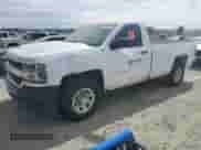2018 Chevrolet Silverado 1500 LS z VIN 1GCNCNEH3JZ325327, wystawiony jako Copart lot #70743754 z przebiegiem Nie podano mil oraz Czysty tytuł • Clean title. Historia ofert i sprzedaży dostępna na DreamBid. Obrazek 1.