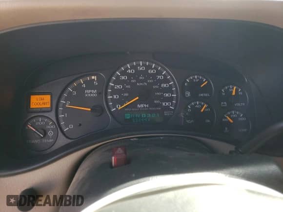 2002 Chevrolet Silverado 2500HD LS z VIN 1GCHK231X2F244008, wystawiony jako Copart lot #80737645 z przebiegiem 333 444 mil mil oraz Szkoda całkowita • Salvage title. Historia ofert i sprzedaży dostępna na DreamBid. Obrazek 9.