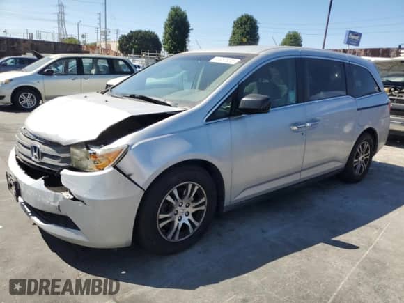 2011 Honda Odyssey EX с VIN 5FNRL5H46BB103804, выставлен на аукционе Copart как лот 70952835 с пробегом 112 168 миль миль и Списание • Salvage title. История ставок и продаж доступна на DreamBid. Изображение 1.