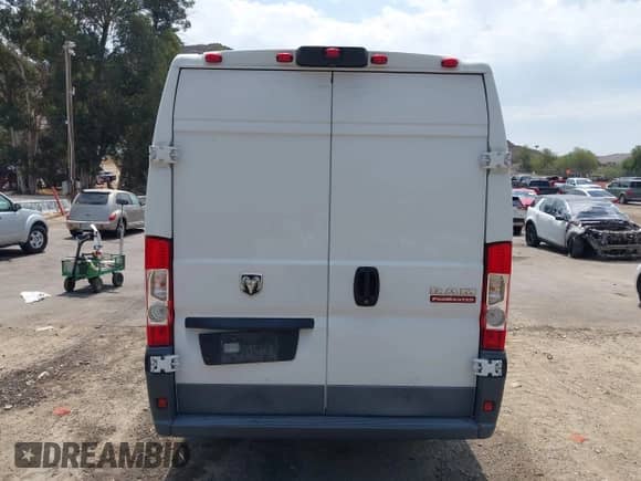2018 Ram ProMaster Cargo с VIN 3C6URVJG4JE101381, выставлен на аукционе IAAI как лот 42734517 с пробегом 69 228 миль миль и . История ставок и продаж доступна на DreamBid. Изображение 16.