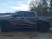 2021 Toyota Tundra SR5 z VIN 5TFDY5F19MX015729, wystawiony jako IAAI lot #41694978 z przebiegiem 72 283 mil mil oraz . Historia ofert i sprzedaży dostępna na DreamBid. Obrazek 15.