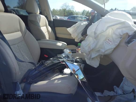 2024 Nissan Murano Platinum with VIN 5N1AZ2DS0RC114296, listed as a IAAI auction lot 42081257 with 6,003 mi miles and . Bid and sale history available at DreamBid. Image 5.