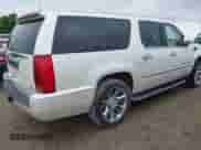 2007 Cadillac Escalade ESV с VIN 1GYFK66887R202024, выставлен на аукционе IAAI как лот 41841337 с пробегом 185 085 миль миль и . История ставок и продаж доступна на DreamBid. Изображение 4.