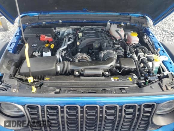 2024 Jeep Wrangler Rubicon z VIN 1C4PJXFG3RW261822, wystawiony jako Copart lot #90542895 z przebiegiem Nie podano mil oraz Nie do naprawy • Non repairable. Historia ofert i sprzedaży dostępna na DreamBid. Obrazek 11.