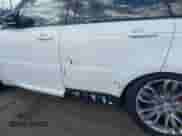 2017 Land Rover Range Rover Sport Autobiography z VIN SALWV2FEXHA162100, wystawiony jako IAAI lot #41672789 z przebiegiem Nie podano mil oraz . Historia ofert i sprzedaży dostępna na DreamBid. Obrazek 6.