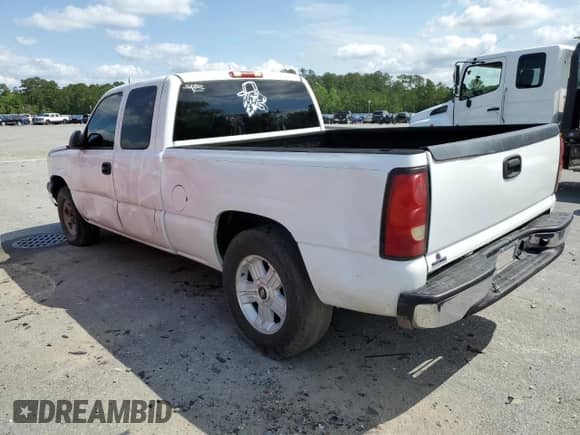 2004 Chevrolet Silverado 1500 LT with VIN 2GCEC19T741304811, listed as a Copart auction lot 51093294 with 231,354 mi miles and Salvage title. Bid and sale history available at DreamBid. Image 2.