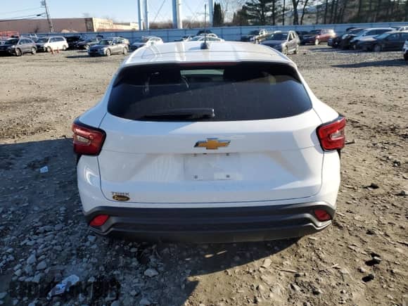 2024 Chevrolet Trax LS с VIN KL77LFE21RC142840, выставлен на аукционе Copart как лот 83787284 с пробегом Не указан миль и Списание • Salvage title. История ставок и продаж доступна на DreamBid. Изображение 6.