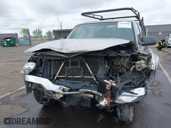 2004 GMC Sierra 1500 SLE with VIN 2GTEK13T441361334, listed as a IAAI auction lot 41928480 with 275,082 mi miles and . Bid and sale history available at DreamBid. Image 6.