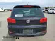 2013 Volkswagen Tiguan SE z VIN WVGAV3AX8DW059220, wystawiony jako Copart lot #49921455 z przebiegiem 138 666 mil mil oraz Szkoda całkowita • Salvage title. Historia ofert i sprzedaży dostępna na DreamBid. Obrazek 6.