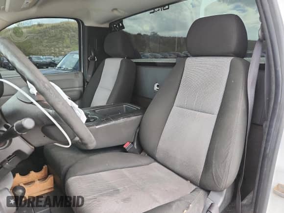 2008 GMC Sierra 1500 Work Truck с VIN 1GTEK14C58Z325874, выставлен на аукционе Copart как лот 70578925 с пробегом 200 291 миль миль и Списание • Salvage title. История ставок и продаж доступна на DreamBid. Изображение 10.