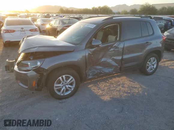 2016 Volkswagen Tiguan S с VIN WVGAV7AX3GW585976, выставлен на аукционе Copart как лот 80874345 с пробегом 80 094 миль миль и Списание • Salvage title. История ставок и продаж доступна на DreamBid. Изображение 1.