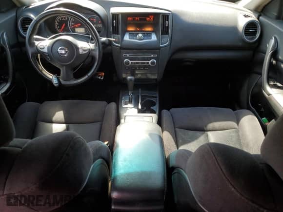 2013 Nissan Maxima S z VIN 1N4AA5AP7DC808642, wystawiony jako Copart lot #89645105 z przebiegiem 132 487 mil mil oraz Szkoda całkowita • Salvage title. Historia ofert i sprzedaży dostępna na DreamBid. Obrazek 8.