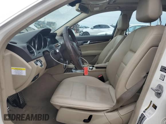 2014 Mercedes-Benz C 250 Sport with VIN WDDGF4HB6EA924346, listed as a Copart auction lot 55314195 with 175,583 mi miles and Salvage title. Bid and sale history available at DreamBid. Image 7.