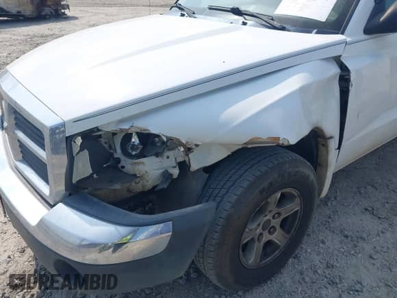 2005 Dodge Dakota SLT с VIN 1D7HE48KX5S244516, выставлен на аукционе IAAI как лот 42581297 с пробегом 247 599 миль миль и . История ставок и продаж доступна на DreamBid. Изображение 6.