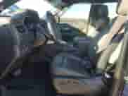 2022 Chevrolet Suburban с VIN 1GNSKDKL0NR301797, выставлен на аукционе Copart как лот 45292695 с пробегом 20 779 миль миль и Списание • Salvage title. История ставок и продаж доступна на DreamBid. Изображение 7.