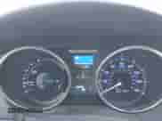 2014 Hyundai Sonata z VIN KMHEC4A42EA107277, wystawiony jako IAAI lot #42859723 z przebiegiem 153 125 mil mil oraz . Historia ofert i sprzedaży dostępna na DreamBid. Obrazek 7.