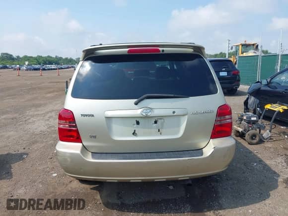 2003 Toyota Highlander с VIN JTEGF21A330116504, выставлен на аукционе IAAI как лот 42684199 с пробегом 363 757 миль миль и . История ставок и продаж доступна на DreamBid. Изображение 16.