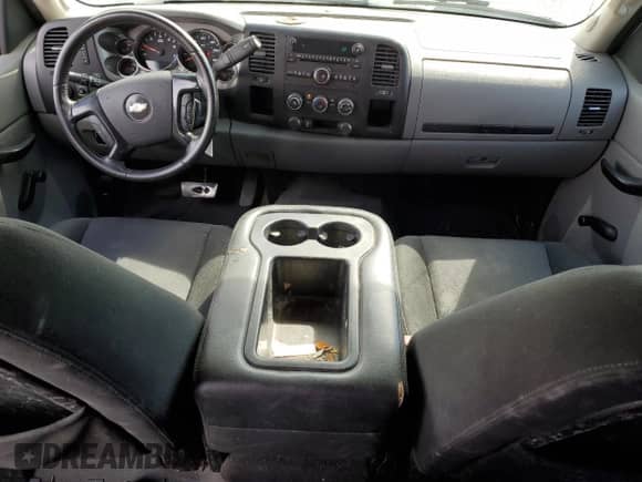 2014 Chevrolet Silverado 1500 с VIN 1GC4CZCG1EF129763, выставлен на аукционе Copart как лот 71725385 с пробегом 132 241 миль миль и Списание • Salvage title. История ставок и продаж доступна на DreamBid. Изображение 8.