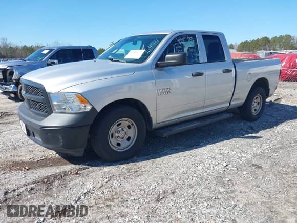 2017 Ram 1500 Tradesman с VIN 1C6RR6FG2HS735994, выставлен на аукционе IAAI как лот 41489327 с пробегом 75 347 миль миль и . История ставок и продаж доступна на DreamBid. Изображение 17.