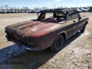 1963 Chevrolet Corvair z VIN 30967W2141111, wystawiony jako Copart lot #47012975 z przebiegiem Nie podano mil oraz Nie do naprawy • Non repairable. Historia ofert i sprzedaży dostępna na DreamBid. Obrazek 3.